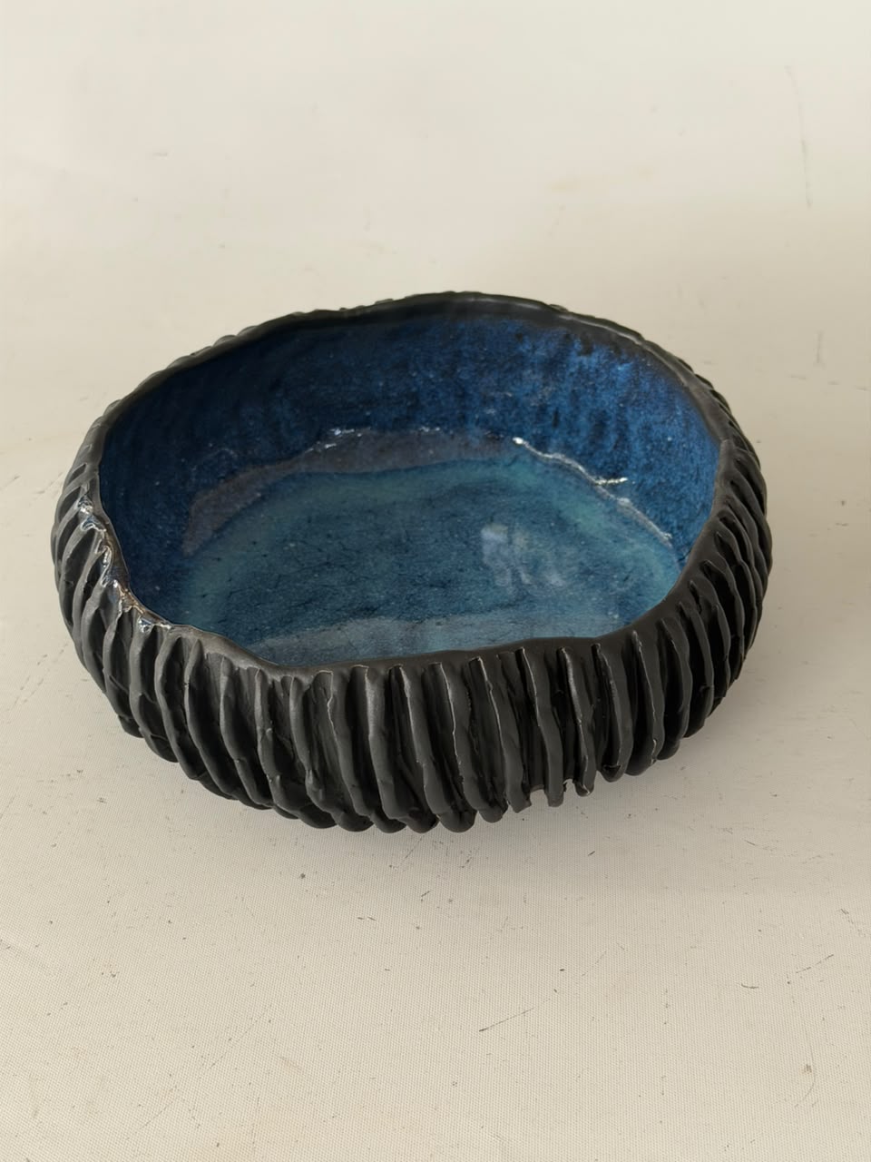 Fuente negra azul 20 cm